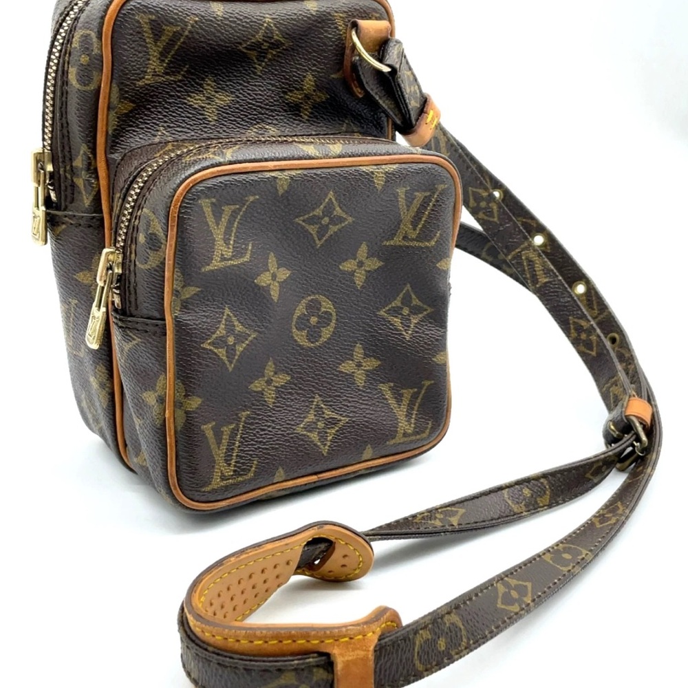 Authentic Louis Vuitton Monogram Amazone Crossbody Bag - Picture 2 of 11